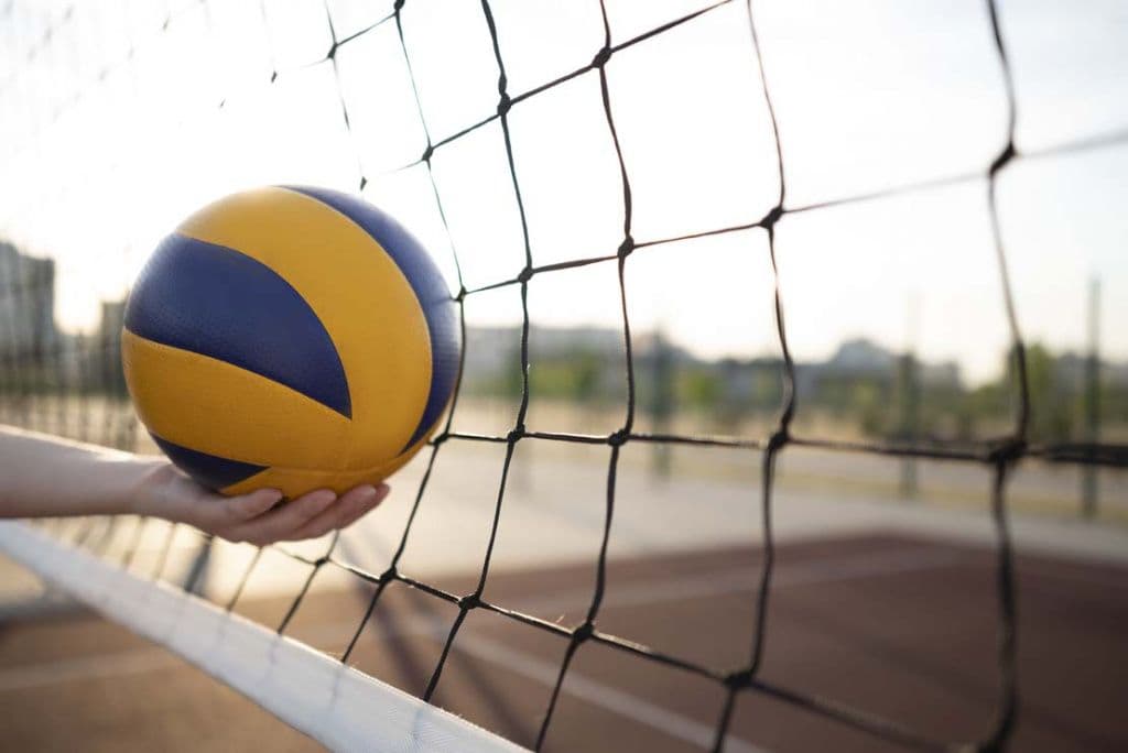 Как стандарты FIVB формируют волейбольный инвентарь для соревнований